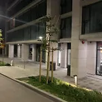 Unia Art 61 -basen I Apartment