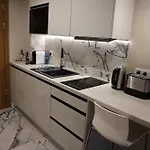 Unia Art 61 -basen I Apartment Lublin