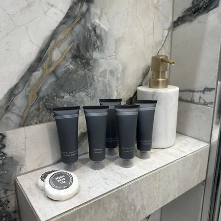 Unia Art 61 -basen I Daire *