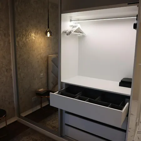 Apartman Unia Art 61 -basen I