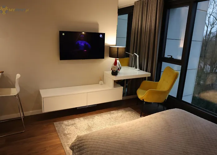 Unia Art 61 -basen I Apartment Lublin