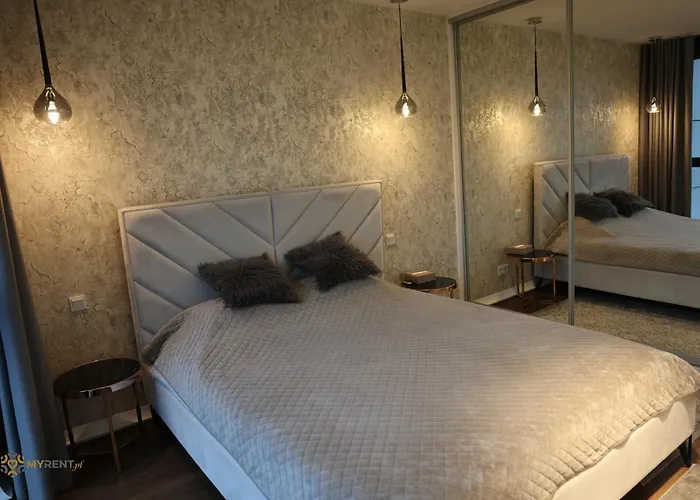 Unia Art 61 -basen I Apartment Lublin